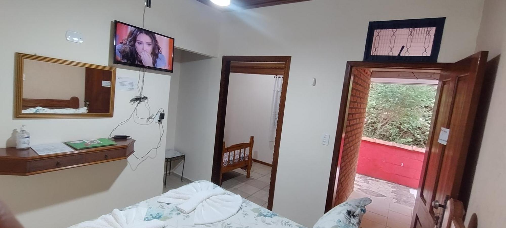 Hospedagem Vila Rica - 500M Do Centro De Cunha Sp Luaran gambar